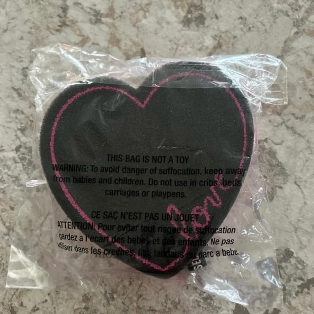 Victoria’s Secret Sponge Heart New